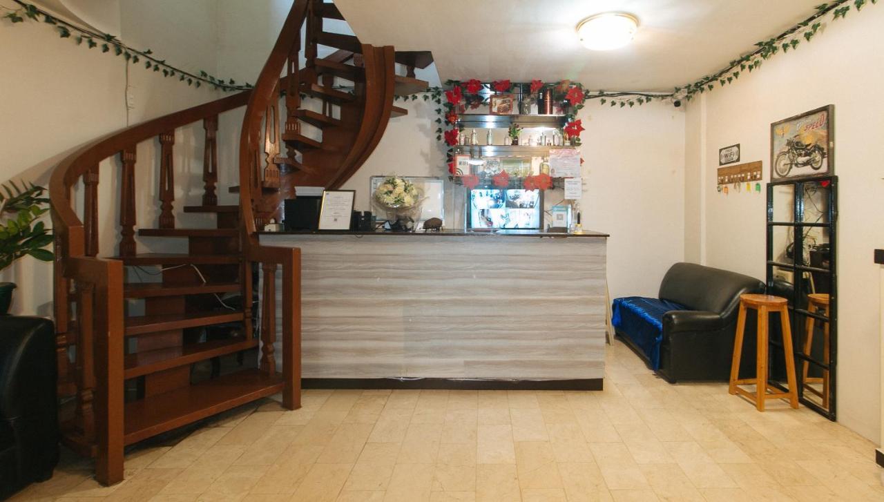 Nearest Hostel Pasay City By Reddoorz Exterior foto